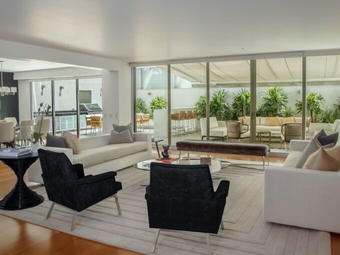 Luxury Apartment